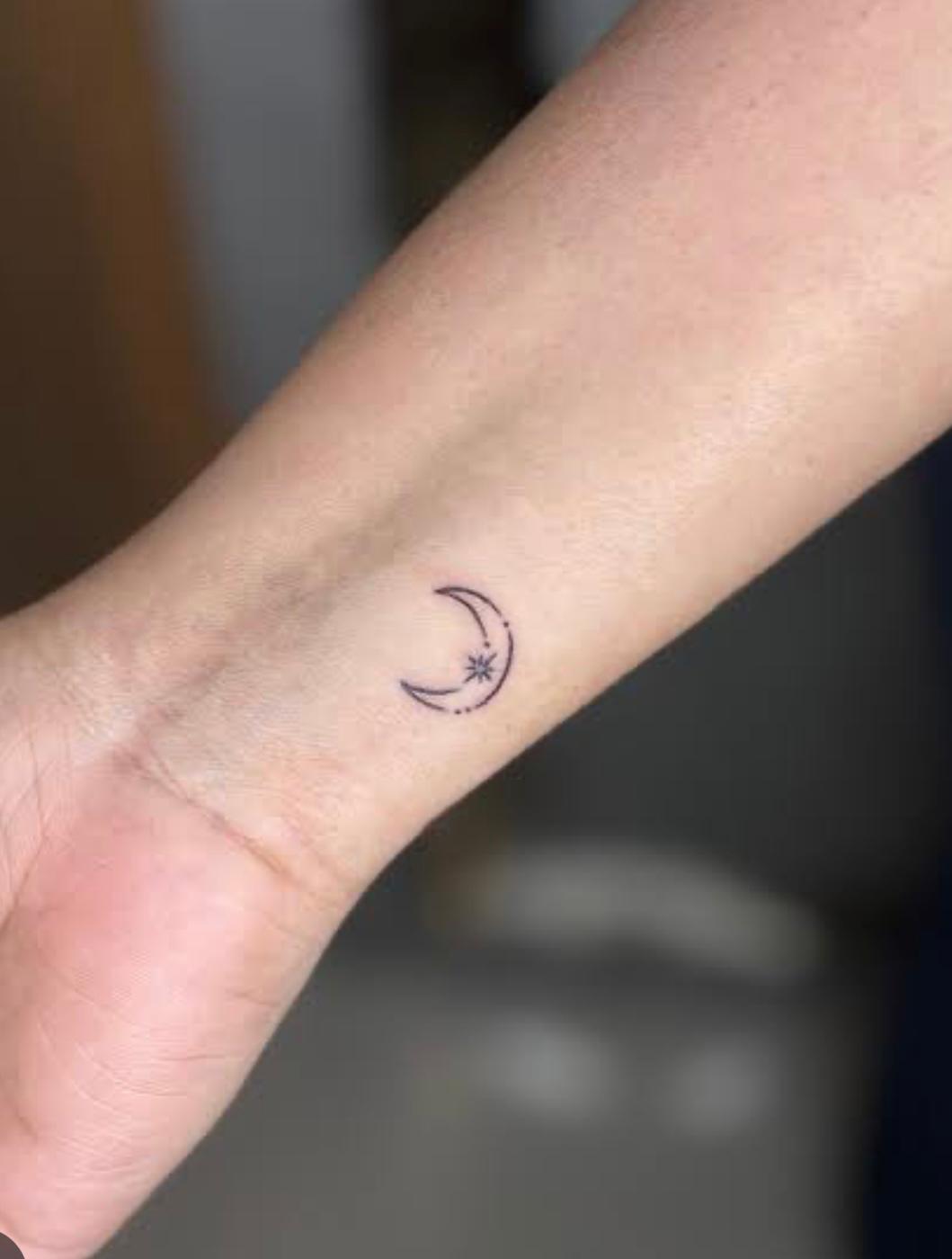 Tiny Moon — Wrist